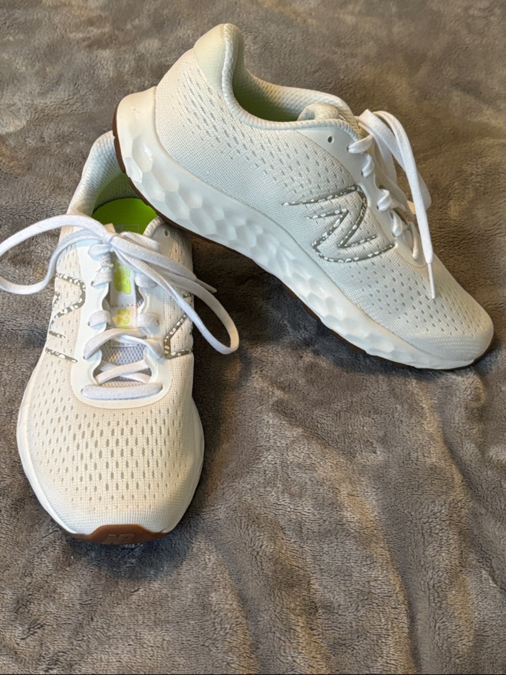 New Balance 520 V8 White Grey Knit Sneakers